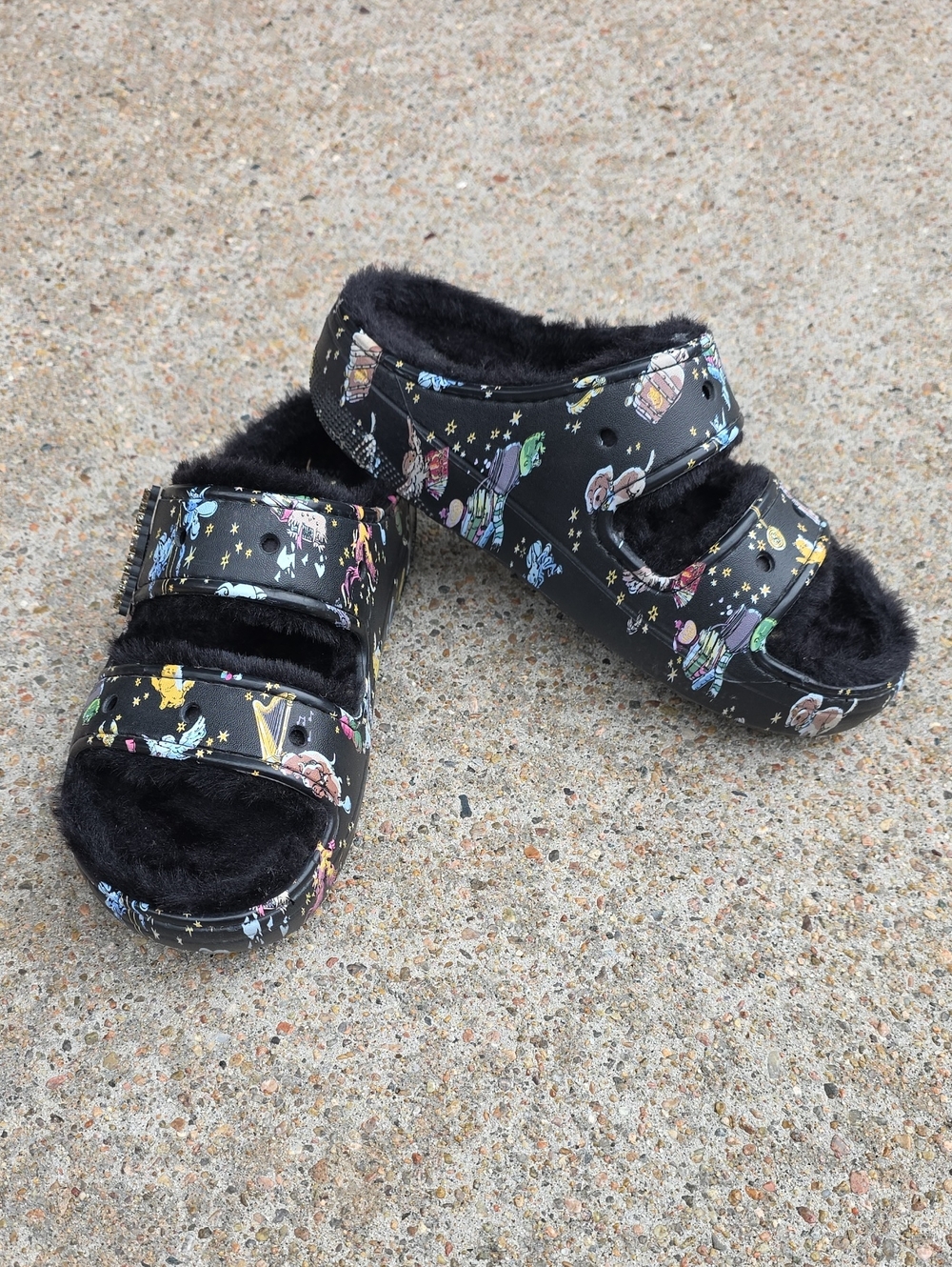 Crocs X Harry Potter Vera Bradley Classic Cozzzy Cozy Sandals Slides Size 8